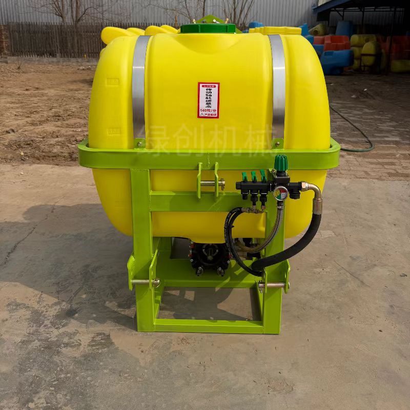 Máquina de pulverización de aire de huerto pulverizador pulverizador tractor pulverizador trasero pulverización de alta presión de árboles frutales de tracción de tres ruedas