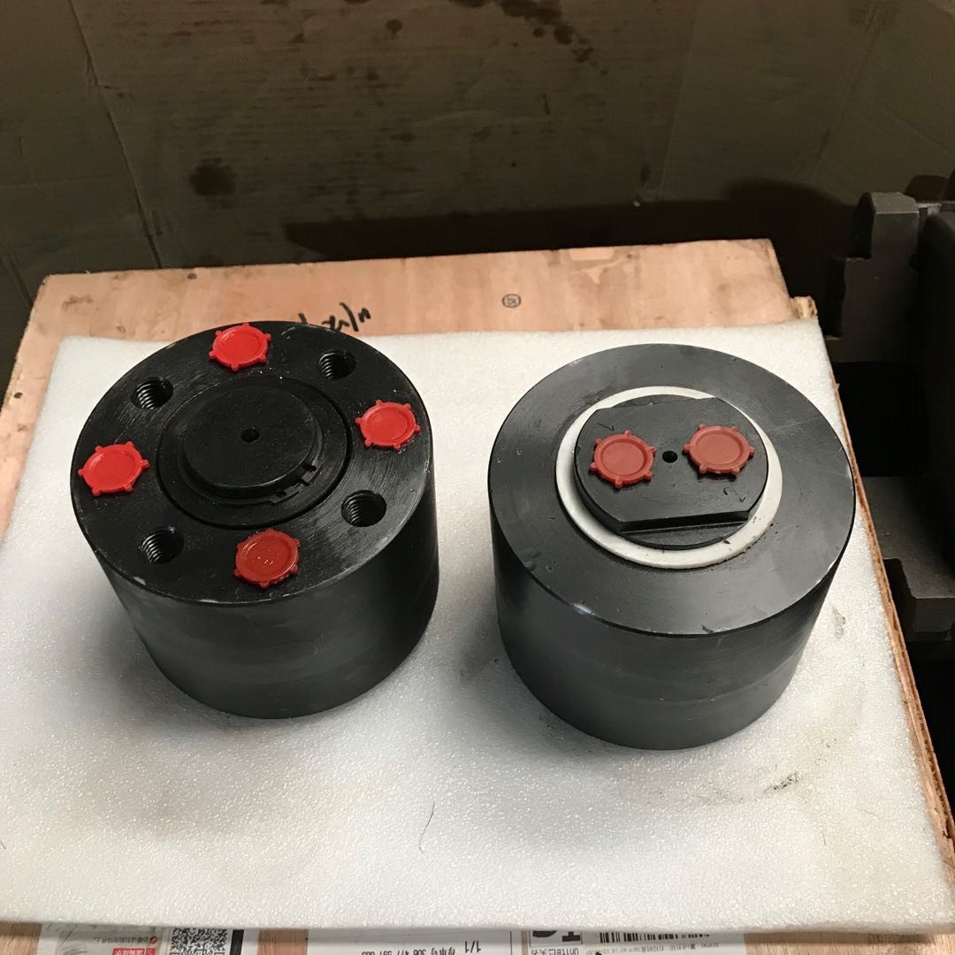 滕州市中邦机械抓木器上2进4出型液压多通路旋转接头