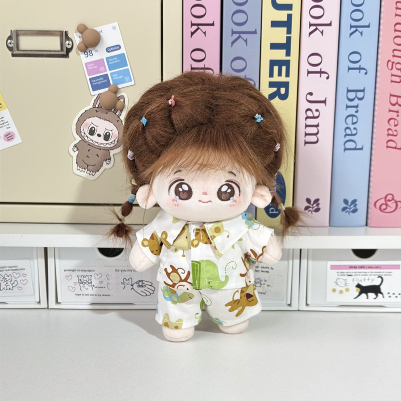 20 см. Стоящее положение счастливой обезьяны