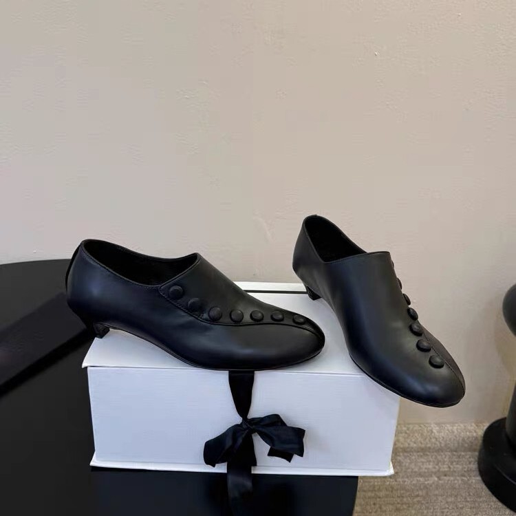 Sheepskin version~New black round buckle decorated shallow slip-on women's mid-heel loafers, lazy mule shoes, commuter leather shoes Sheepskin version~New black round buckle decorated shallow slip-on women's mid-heel loafers, lazy mule shoes, commuter leather shoes