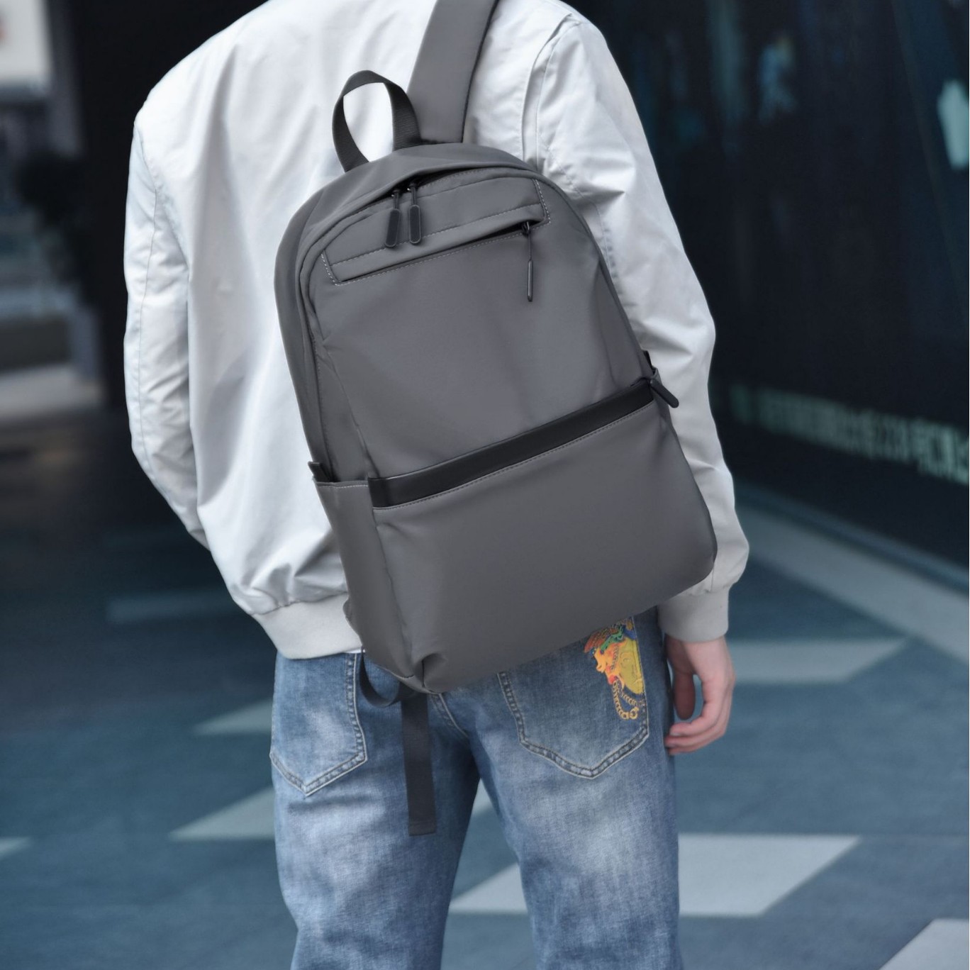 New lightweight backpack for business and casual use, student school bag, fashionable, simple, trendy, large-capacity outdoor travel backpack