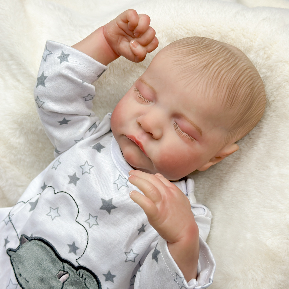 Muñeca de simulación de suministro Le comercio electrónico bebé muñeca transfronteriza pesada 17 pulgadas vi puede entrar en pegamento completo Henghua