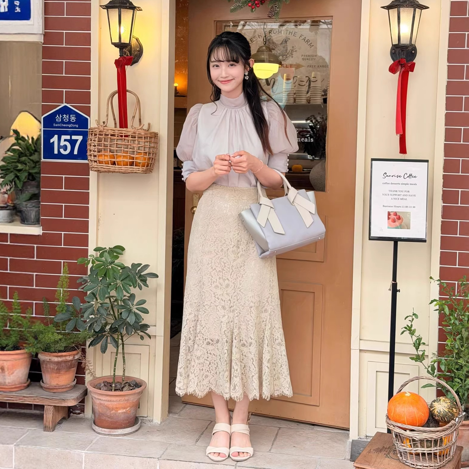 [Hui Lin] 24 New High Waist Lace Fishtail Skirt Women's Slimming Ruffled Mid-length Skirt 23A052