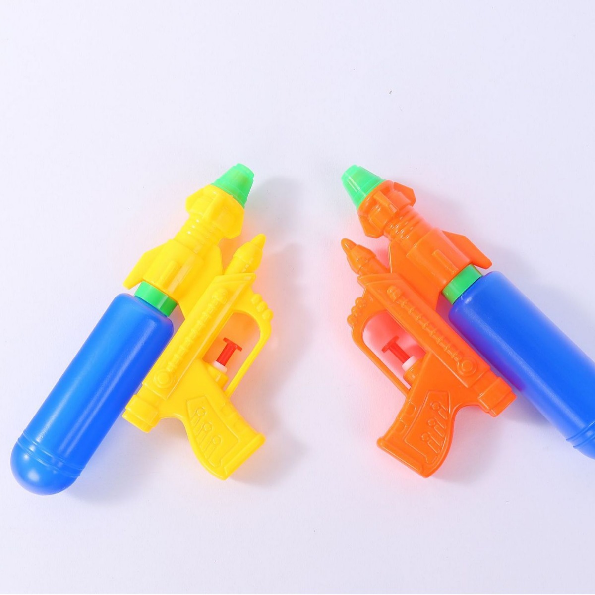 Regalos del día de los niños mini pistola de agua 3 - 6 años de edad bebé playa juguetes de agua al aire libre para niños y niñas