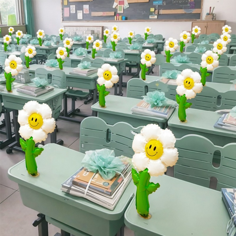 61儿童节幼儿园教室班级气球装饰桌面氛围场景布置桌摆拍照道具