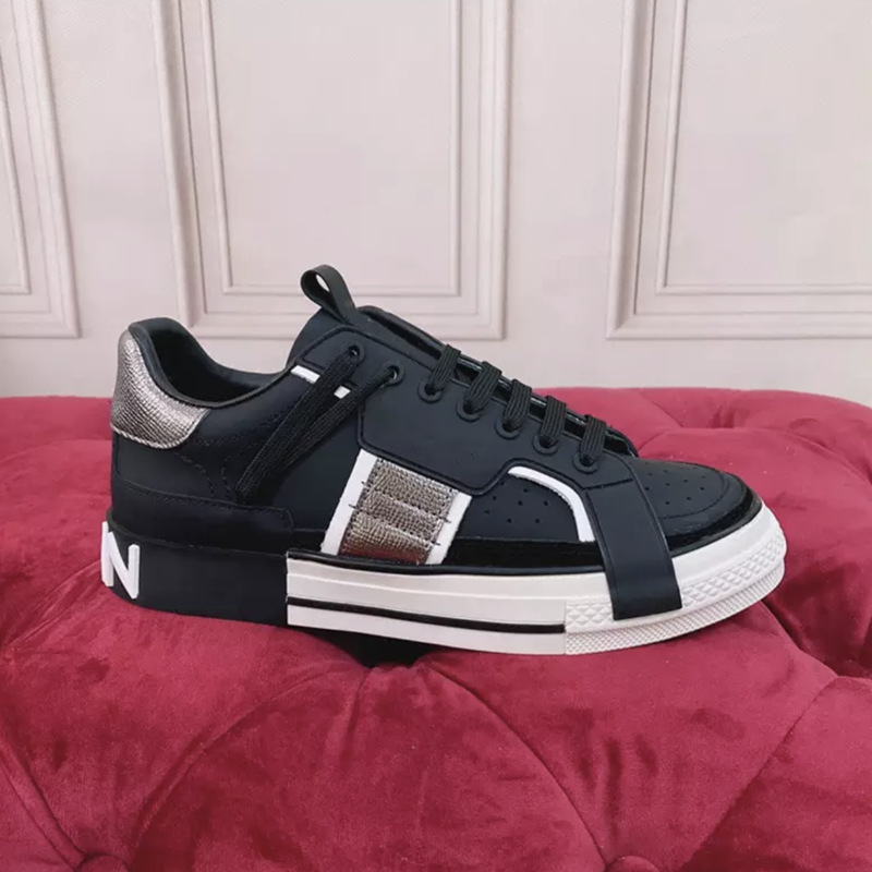 Zapatos deportivos casuales transpirables y perforados de moda coreana estilo DG, versión superior, para hombre, invierno 2025, zapatos blancos de moda europeos y americanos para mujer.