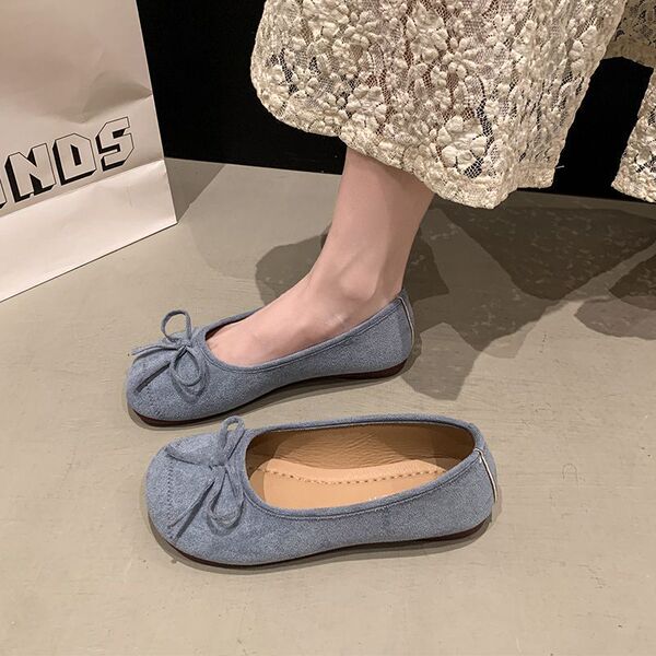 Retro suede romantic and delicate demi-season ballet shoes flat…