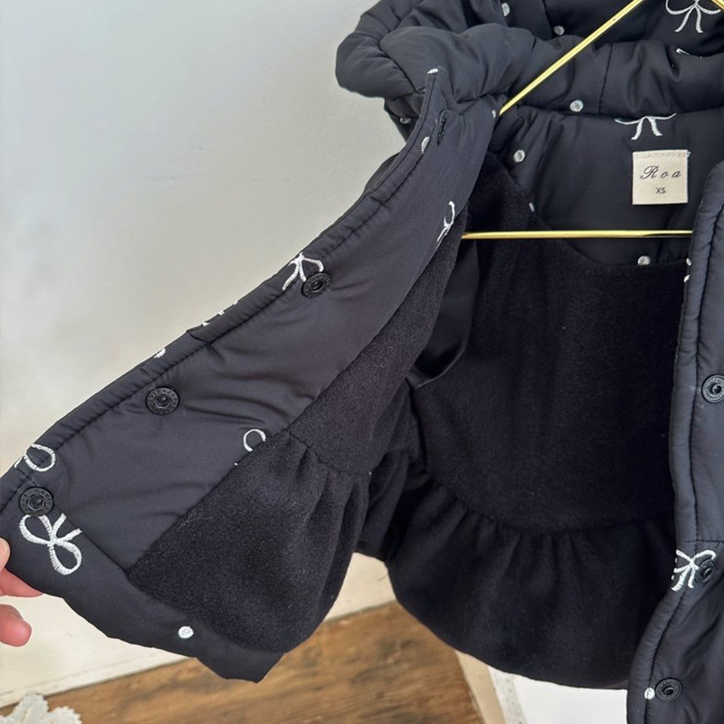 Niña algodón invierno bebé de invierno más grueso 2024 ropa de invierno ropa infantil coreana ropa de algodón encapuchada para niños