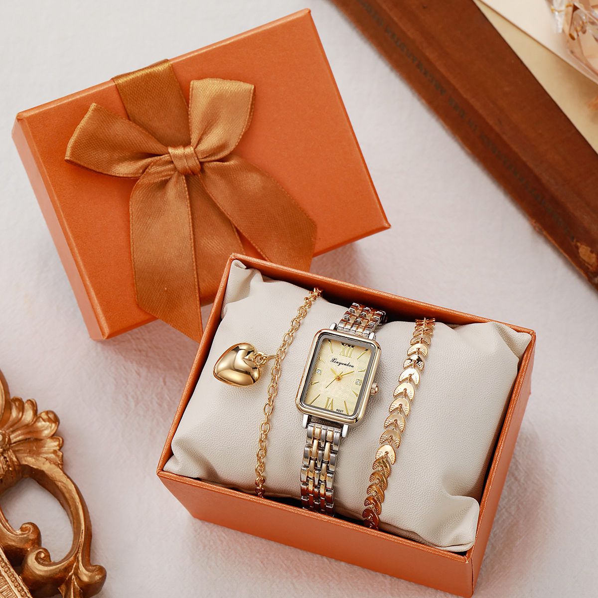 exclusive for cross-border light luxury diamond-studded women‘s watch and bracelet set women‘s wristwatch gift box factory direct supply wholesale