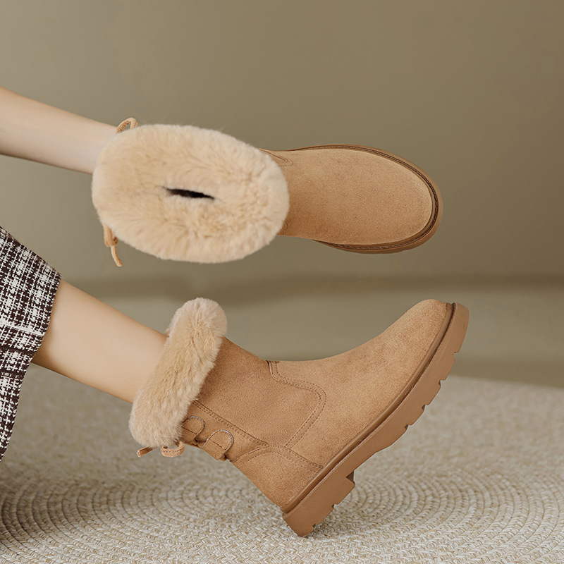 Botas de nieve para mujeres 2025 nuevo invierno de tubo corto con una base gruesa de lana más gruesa botas de lana de Martin en la moda