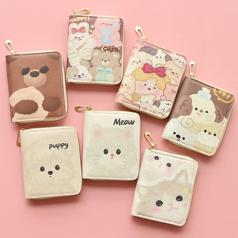 Short wallet with zipper