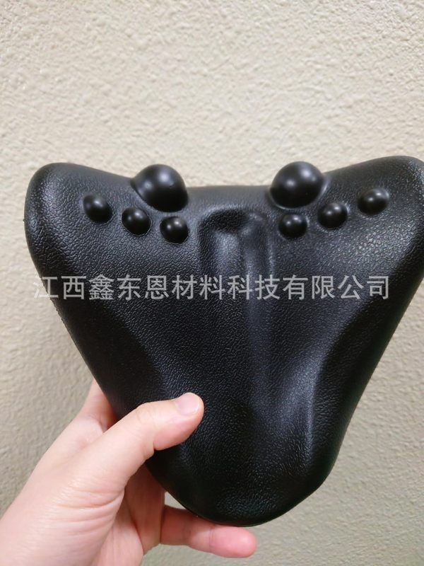厂家直售日本热卖PU自结皮牵引枕颈椎肩胛骨按摩神器背部拉伸器|undefined