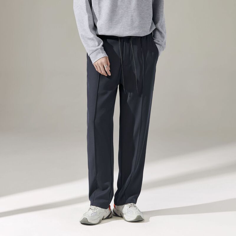 Men's Straight-Leg Loose Casual Trousers with a Three-Dimensional Design, Drapey Feel, Suitable for Spring and Autumn Seasons, Sports Pants