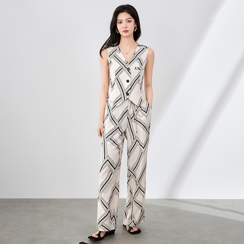 2507512-Nanyou Chain Printed Linen Sleeveless Vest Vest + Casual Vacation Wide Leg Pants Two-Piece Set for Women
