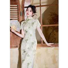 復古民國女士中長款港風旗袍裙2025春夏新款年輕女士綠色中式旗袍