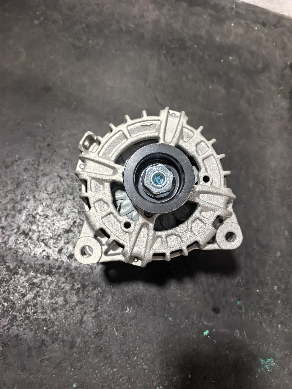 LR105985 Generator