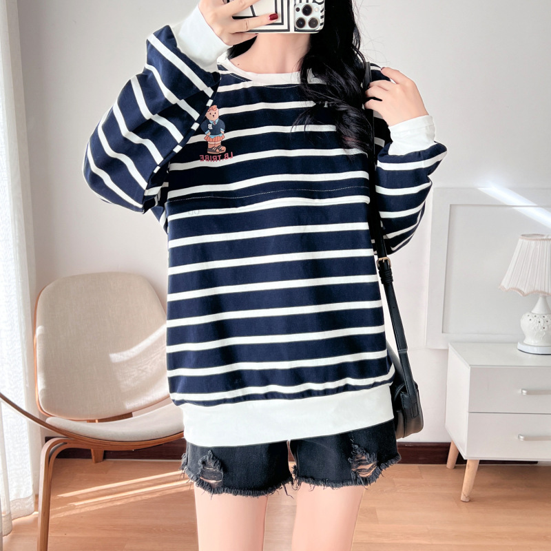 妊婦服の純綿授乳服は長袖tシャツの中にあります。|undefined