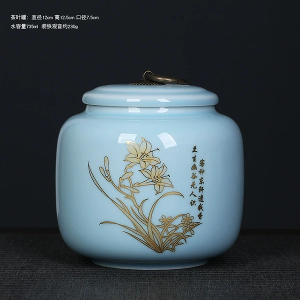 Auspicious jar - sky blue - orchid