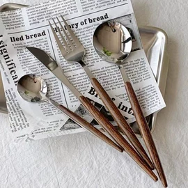 勺、调羹;烹饪勺铲;网漏、油格