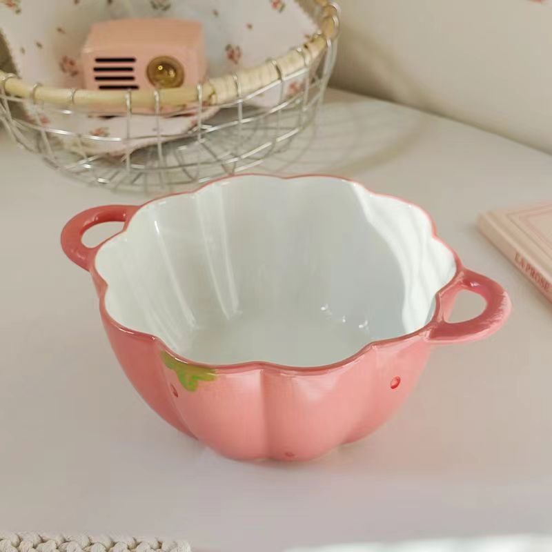 かわいい陶磁器の耳の碗の家庭用の個人の専用の新型のinsは熱いイチゴの花びらの碗の果物のサラダの碗を防ぎます。|undefined