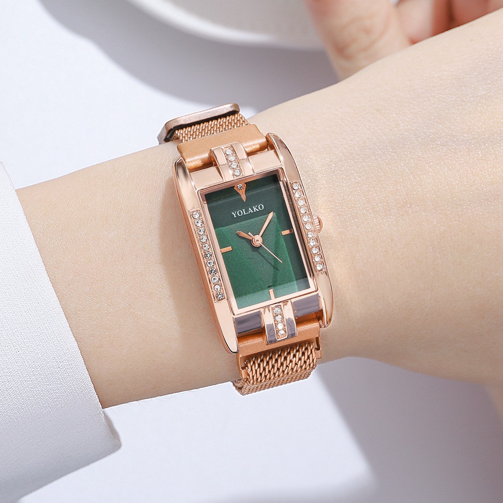 Nuovo cinturino in magnetite con orologio al quarzo da donna con design a triangolo invertito, stile quadrato, stile OL, con diamanti intarsiati_voghion.com