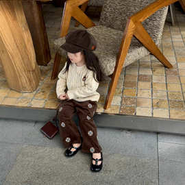 韩版女童套装2025秋季新款圆领宽松针织长袖上衣休闲慵懒刺绣裤潮