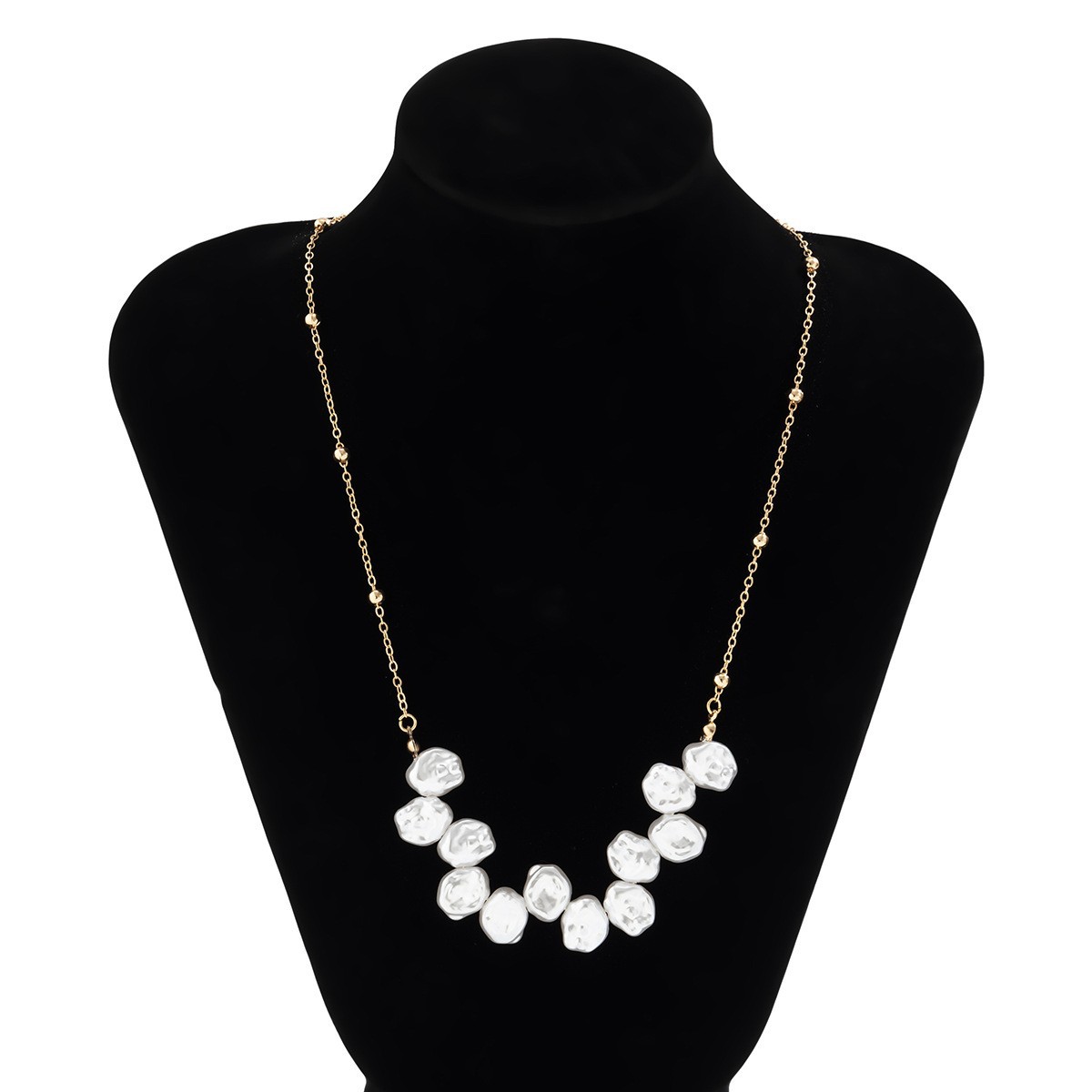 Elegant Necklace Image 1