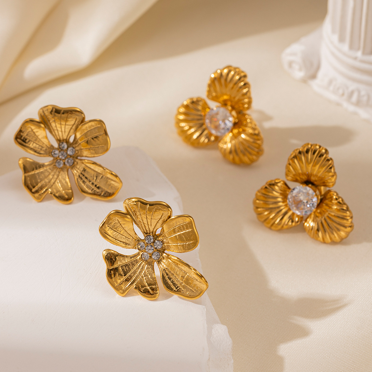 Taina europa y americana pendientes de acero inoxidable lujo ligero de lujo de alto nivel transfronterizo joyas de venta caliente de moda personalidad joyas de orejas de acero de titanio
