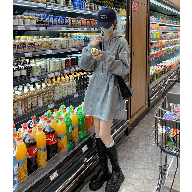 YT2626秋装新款法式高级感卫衣裙宽松慵懒休闲风灰色连帽连衣裙女
