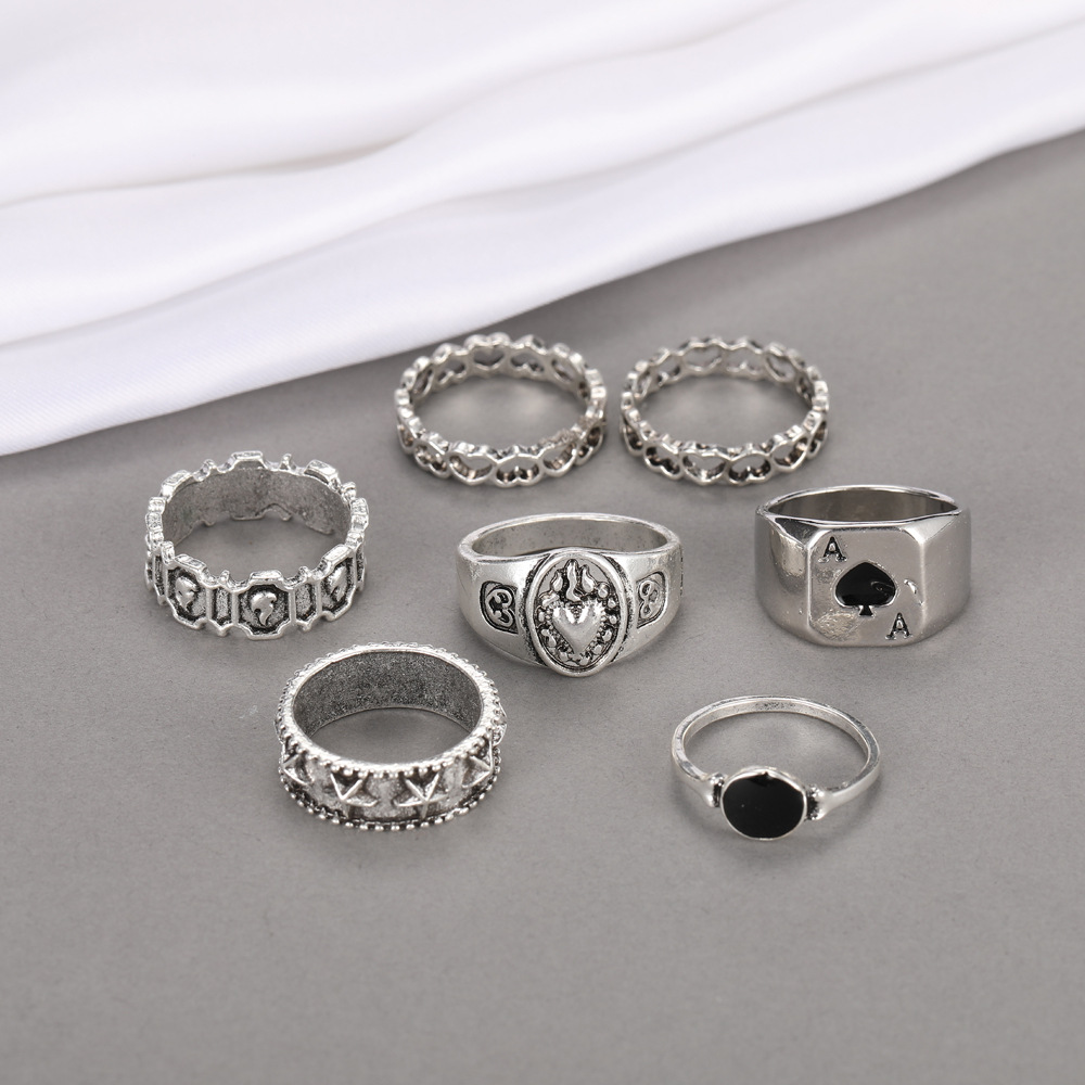 Creative Fashion Temperament Jewelry Simple Atmosphere Dark Retro Spades Love Ring 7-piece Set display picture 4