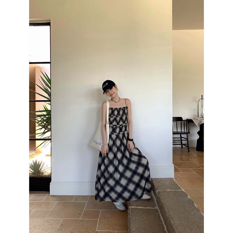 【Special Offer, No Returns or Exchanges】Vintage Long Dress with Ruffled Edges, Sleeveless Dress with Plaid Patchwork