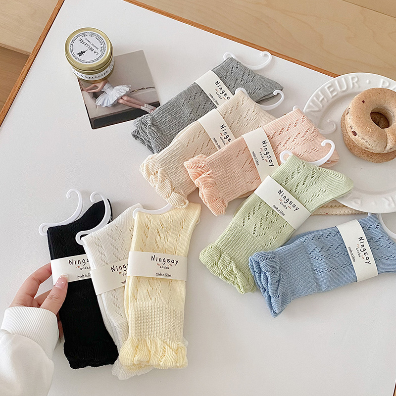 Spring and Summer New Hollow Loop Bubble Mouth Lace Mid-size Socks Loose Mouth Flip Japanese Sweet Candy-colored Stacked Socks