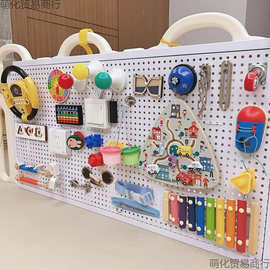 蒙特梭利忙碌板攀爬梯架洞洞板早教玩具BUSYBOARD配对板2-3岁