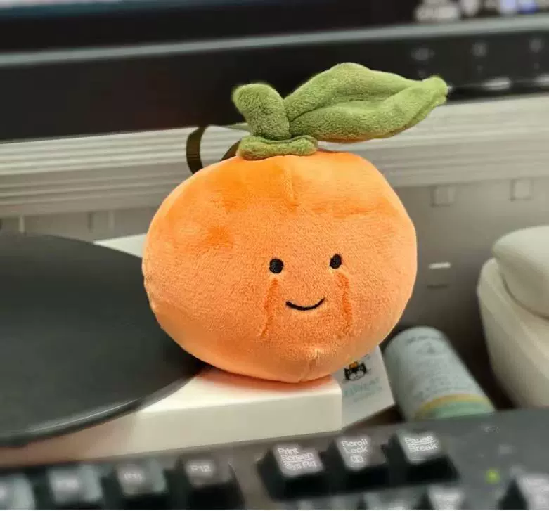Cotton pendant, tennis rabbit