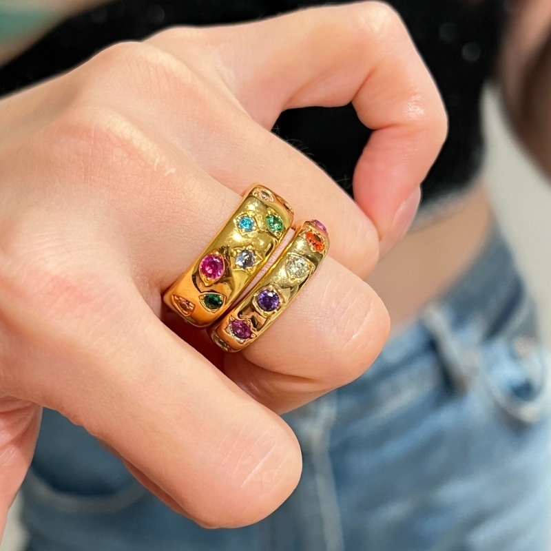 European and American Accessible Luxury High-End Wide Version Narrow Version Inlaid with Colorful Sparkling Diamond Rings with Unique Design and Stackable Personalized Fashion Rings