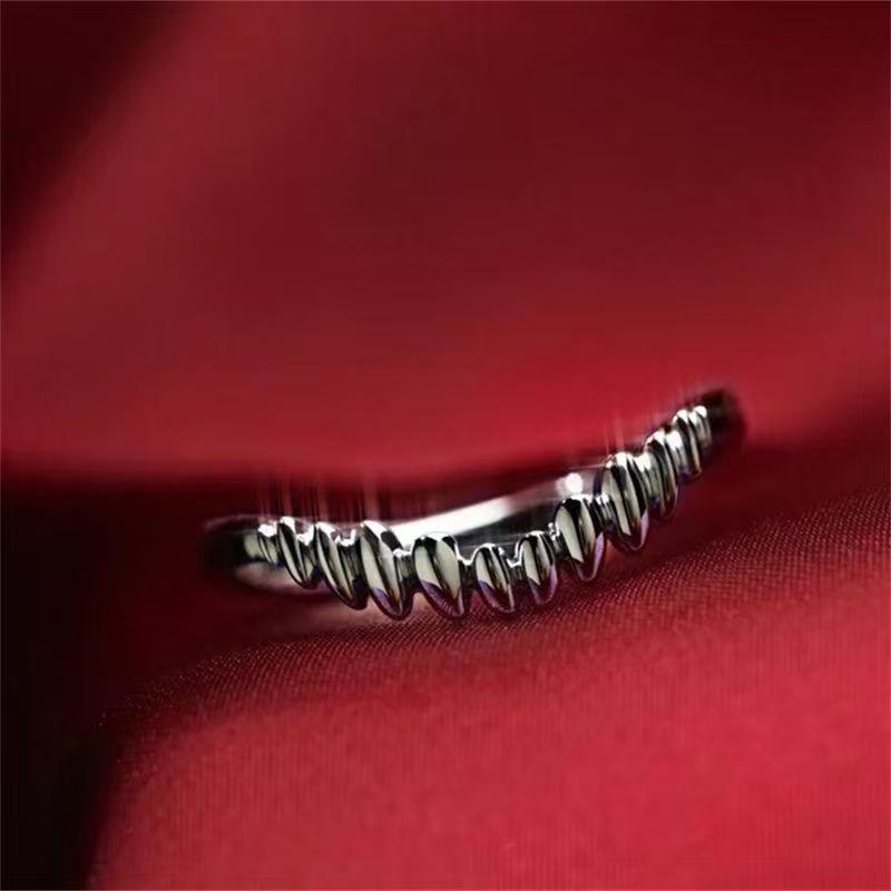 "Bodate 3" Astai Lun Vampire Step · Division Ring Anime Game Pointing Ring Tail Ring