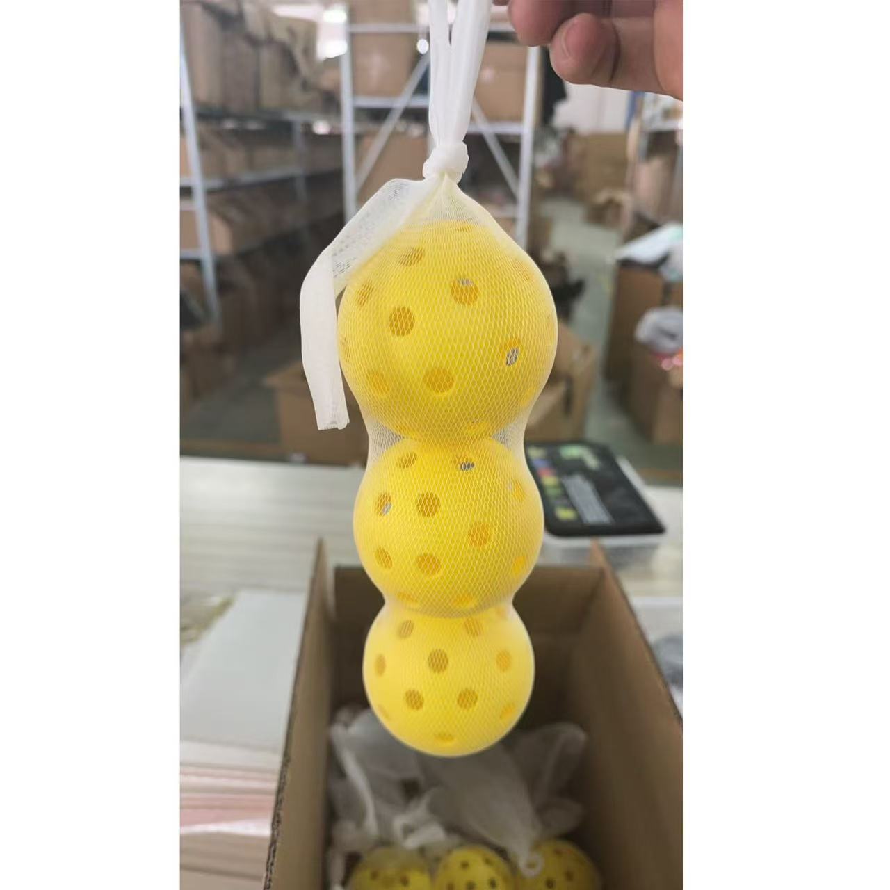 Pickleball 40-Hole Perforated Ball Pickleball Rotational Molding Injection Molding Pe Good Elasticity Factory Direct Sales Net Bag Set