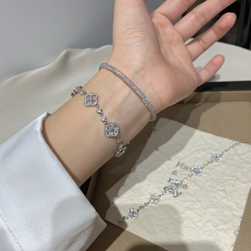高级感贝母四叶草手链女幸运草手链轻奢小众四叶花手饰五花手链|undefined