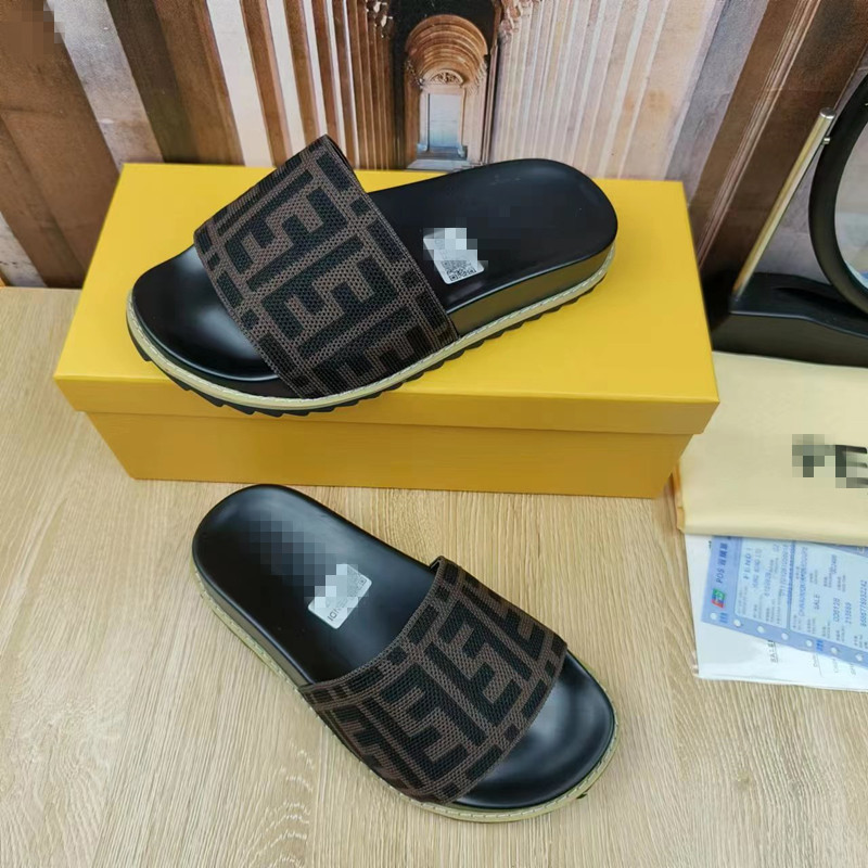 2023 verano nuevo Vietnam Camboya Nigeria sandalias de playa plana bordados hombres y mujeres zapatillas