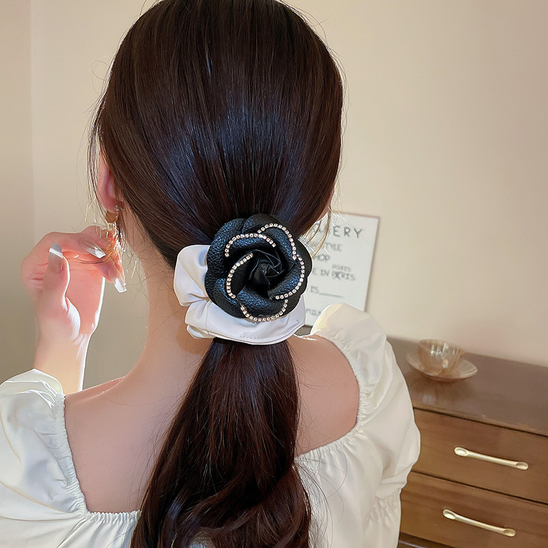 Elegant Flower Pu Leather Artificial Rhinestones Hair Clip 1 Piece display picture 18