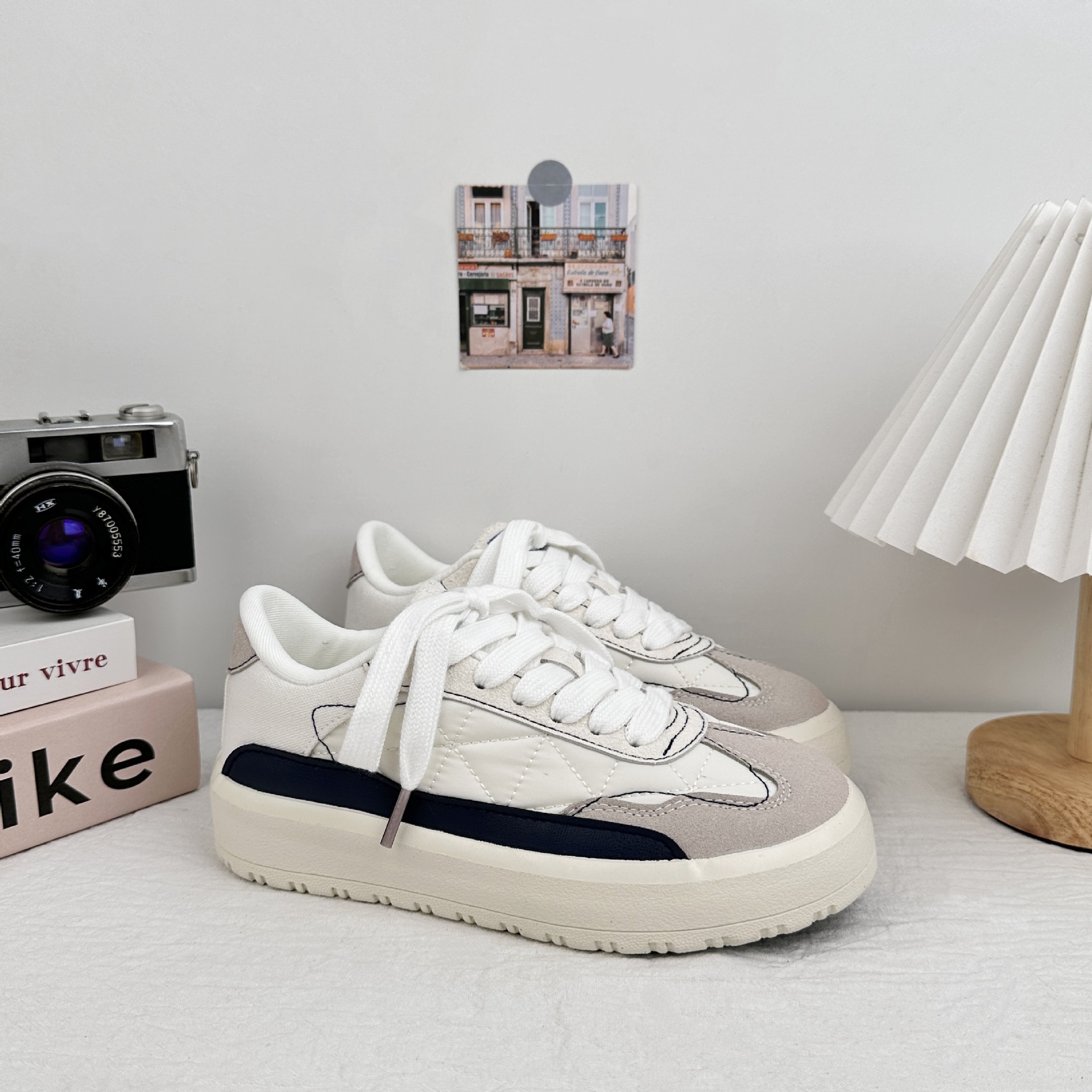 YUANBO nicho diseño de zapatos de skate para mujeres 2025 verano nuevos zapatos de entrenamiento de alta altura de base gruesa zapatos deportivos casuales