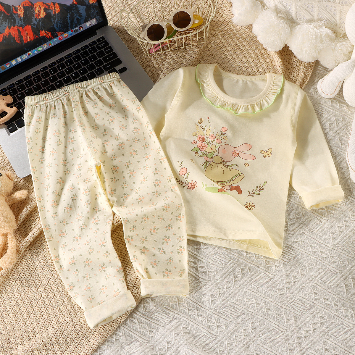 Traje de pijama para niños, ropa de aire acondicionado de dibujos animados para niños y niñas, ropa para el hogar de algodón para bebés, pantalones coreanos de manga larga para niños pequeños y medianos