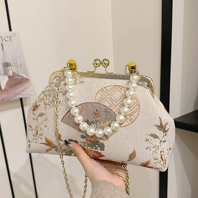 Ручная сумка через плечо из жемчуга, однолямочная сумка, замок, в стиле Chanel, с вышивкой