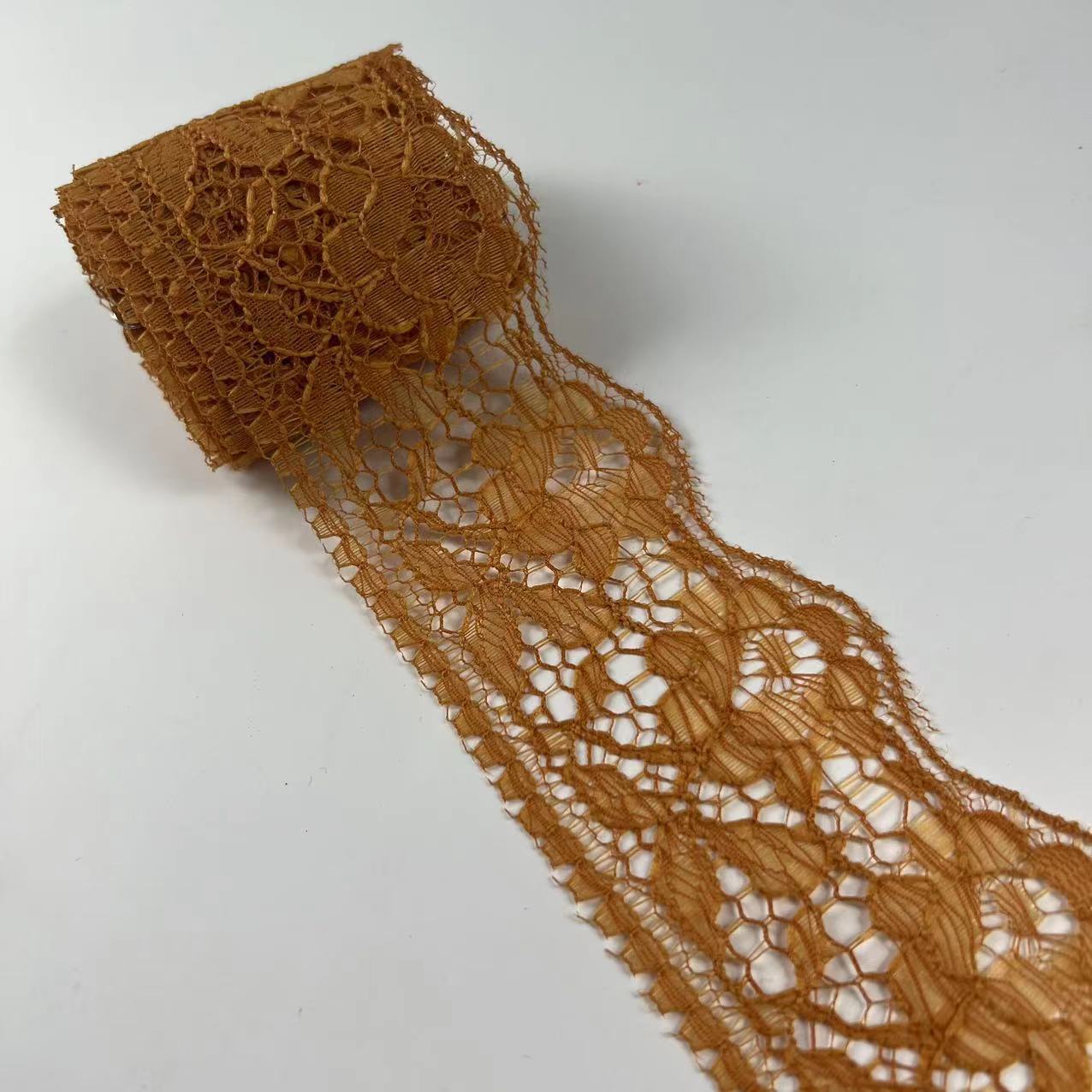 Suministro directo de fábrica 6cm encaje ropa textil para el hogar falda collar accesorios encaje color no elástico material de poliéster al por mayor