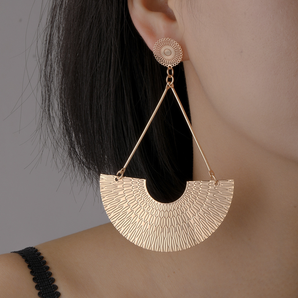 Exaggerated Sector Metal Plating Women's Drop Earrings display picture 4