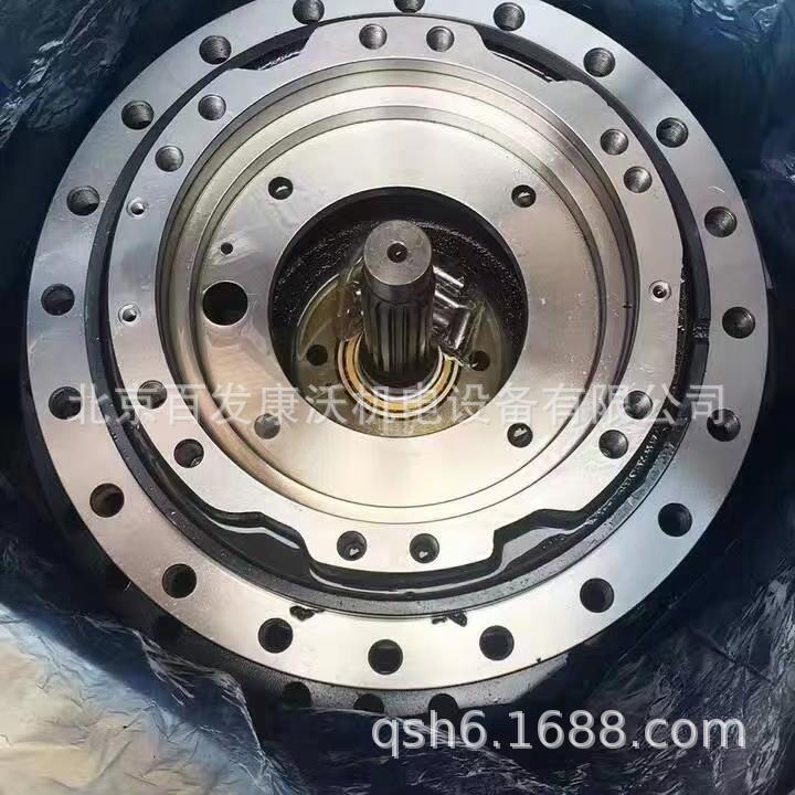 PC300PC200挖机配件康明斯配套6D114缸盖喷油器水泵6162631025售