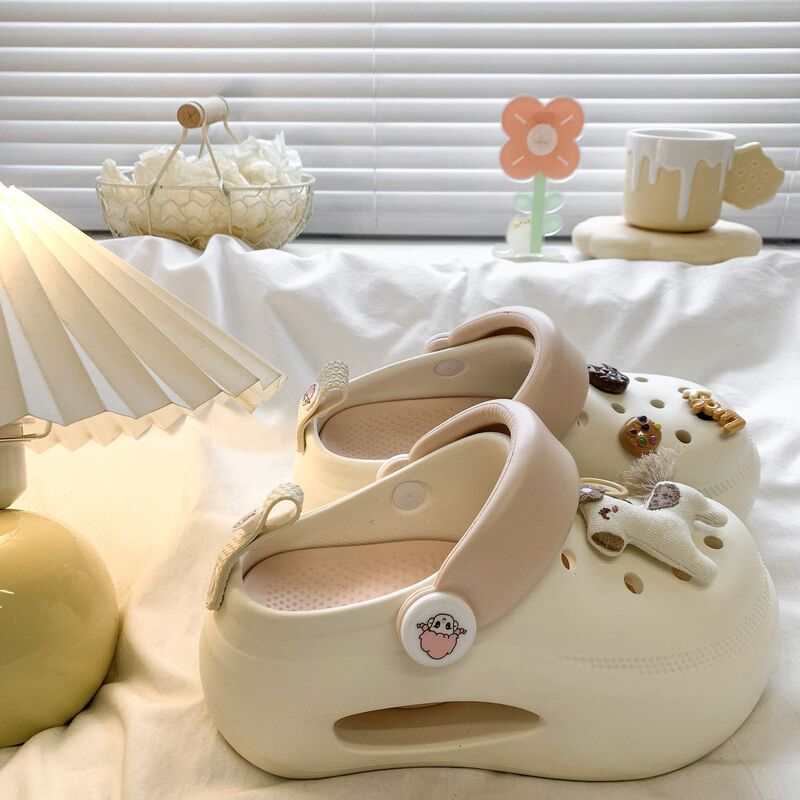 White Thick-Soled Height-Increasing Clogs for Women, 2026 New Spring Beach Sandals, Dual-Wear Closed-Toe Half Slippers White Thick-Soled Height-Increasing Clogs for Women, 2026 New Spring Beach Sandals, Dual-Wear Closed-Toe Half Slippers
