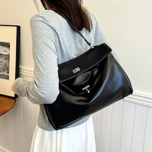 ���¿����ذ����N��ƤŮ���͹�ܛƤ������ͨ�چμ�Ҹ��б���ţƤ