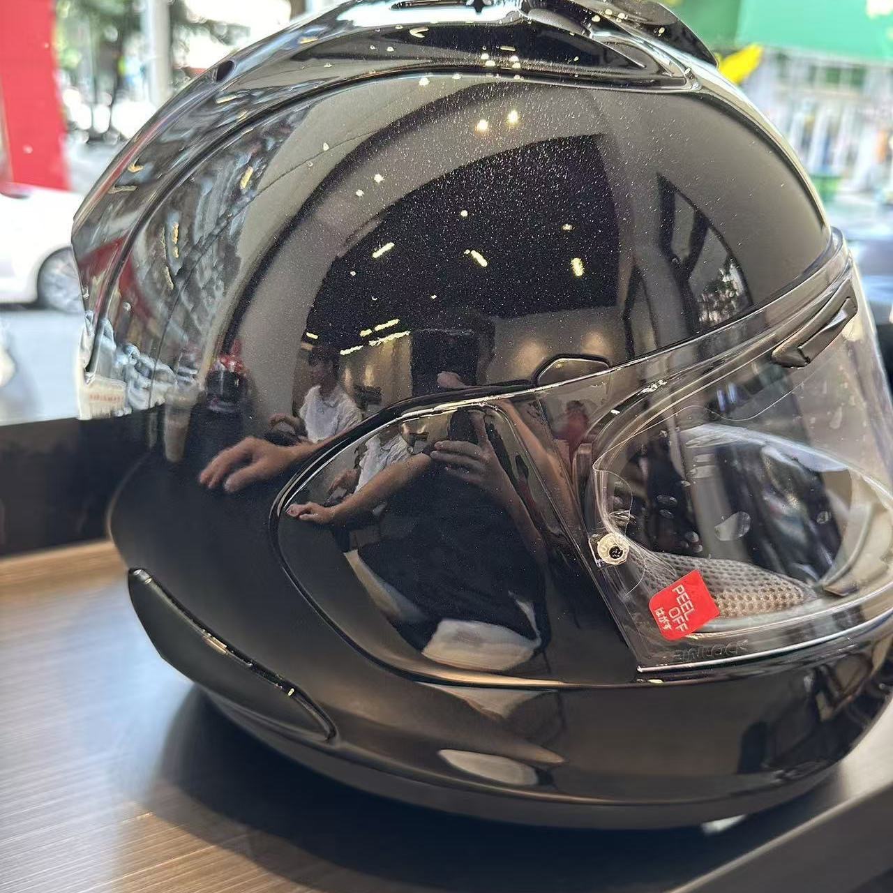 Chinese-made full-face motorcycle helmet, cool protective helmet for riding, suitable for motorcycles, electric scooters, and electric bikes