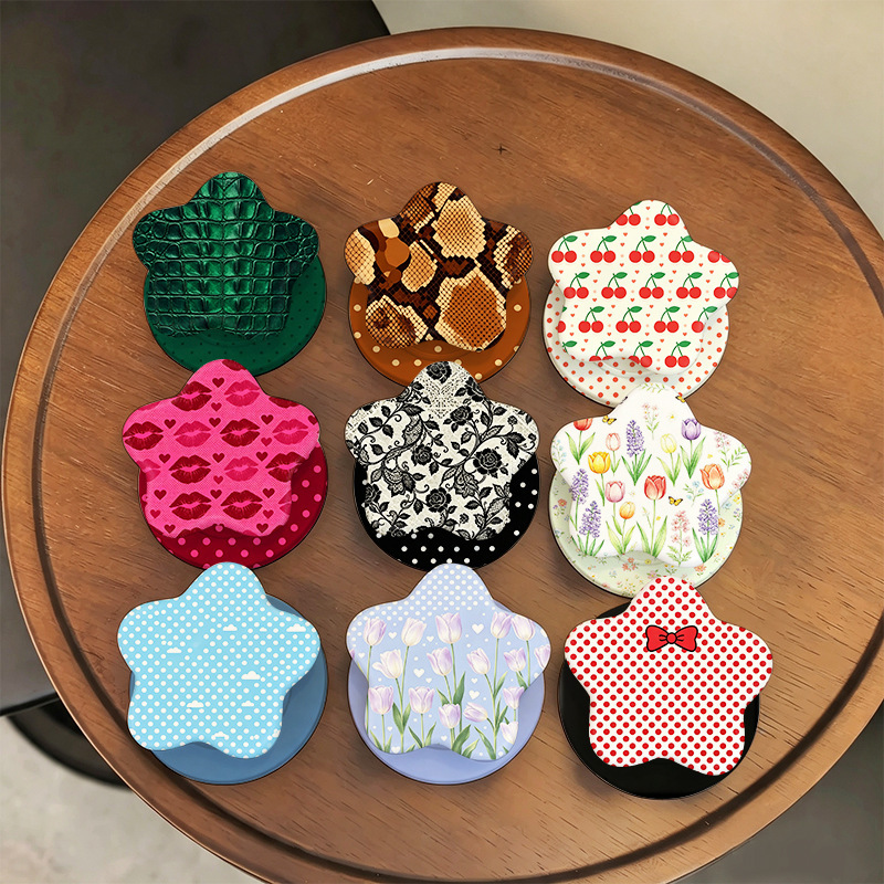 Cross-border retro-style dopamine star-shaped airbag stand with floral cartoon pattern, foldable magnetic phone holder